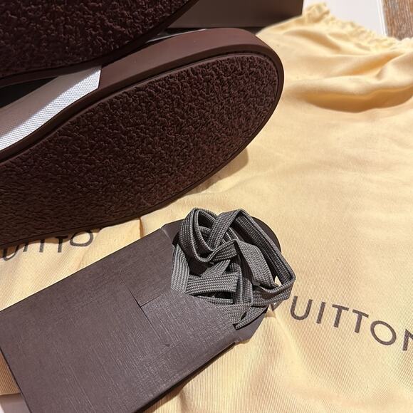 Louis Vuitton Men‘s Beige Suede&Maroon Patent Leather trim High Top size 11 NWT - Picture 8 of 11